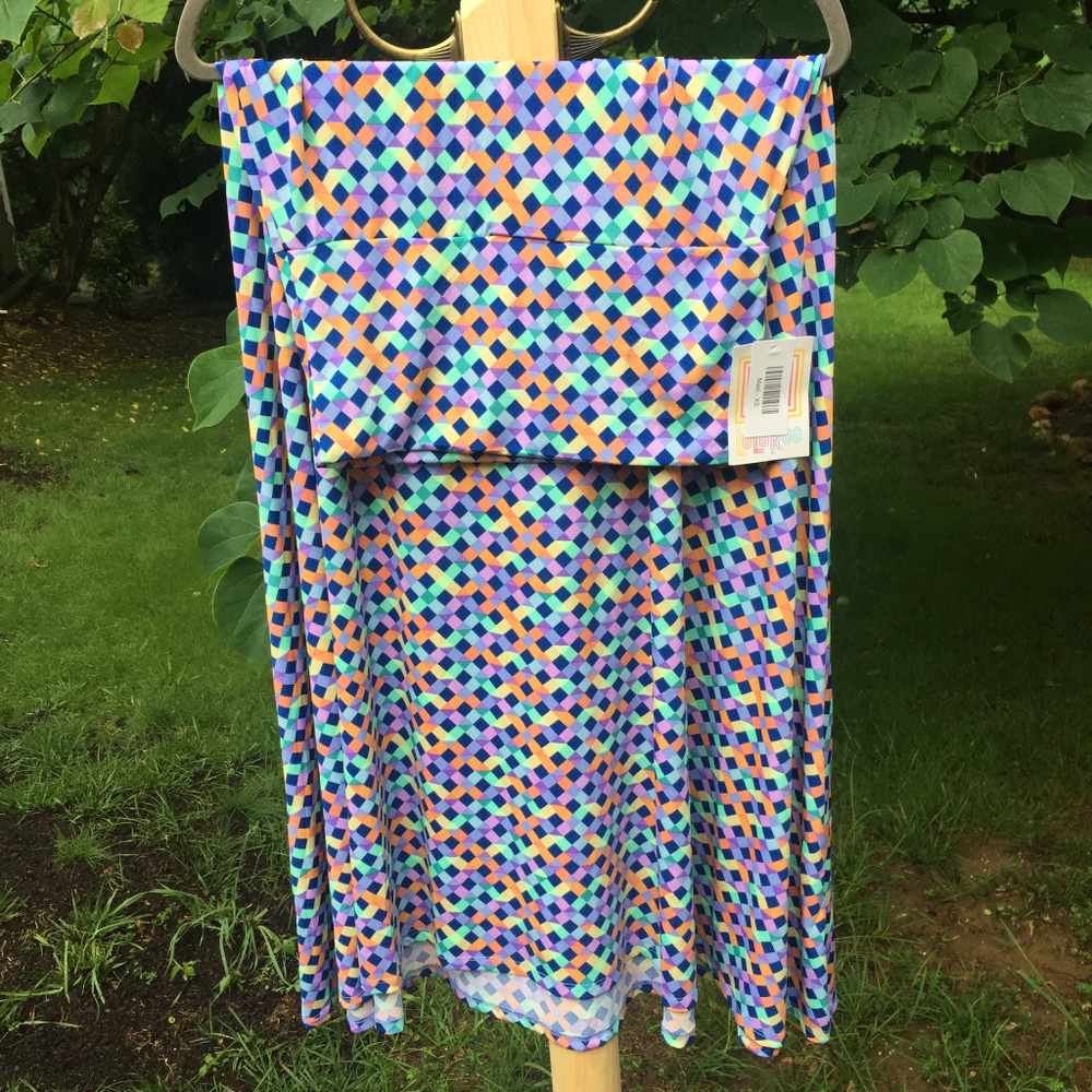 BNWT‼️ LuLaRoe Maxi Skirt XS Pastel geometric